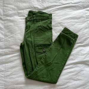 green pants